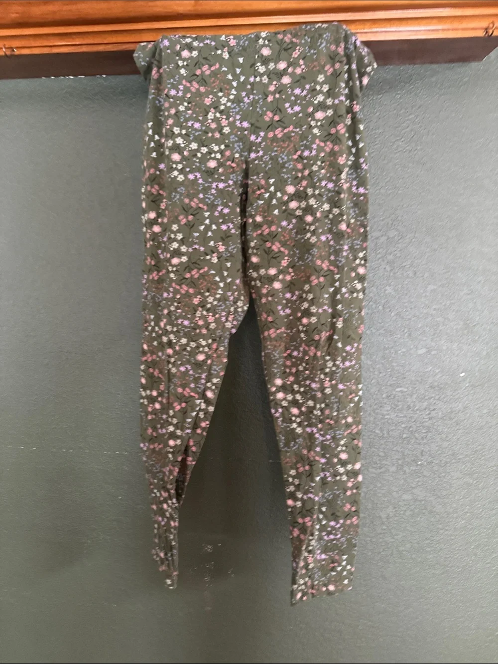 Old Navy Olive Floral Girls' Leggings with Pink & Purple Flowers